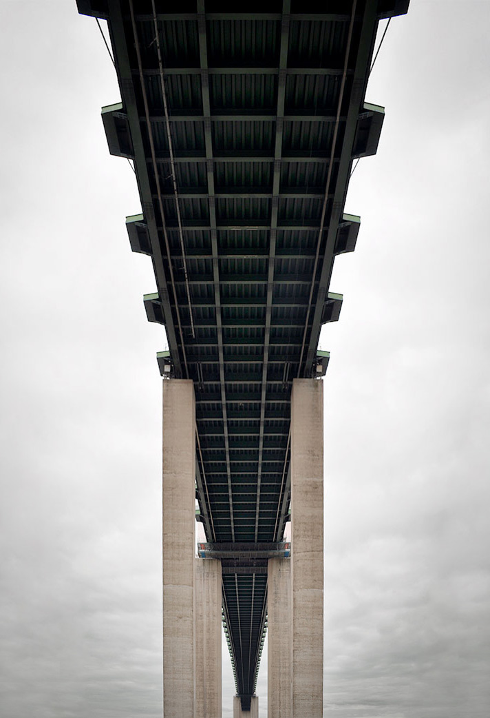 QE2 Bridge